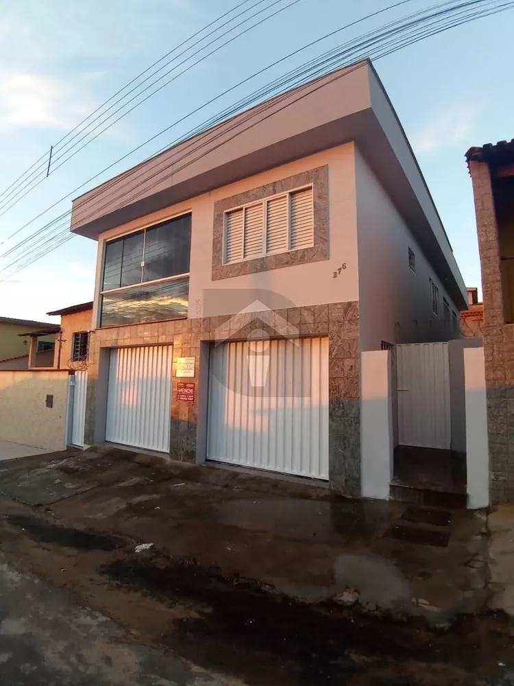 Casa à venda com 3 quartos, 150m² - Foto 2