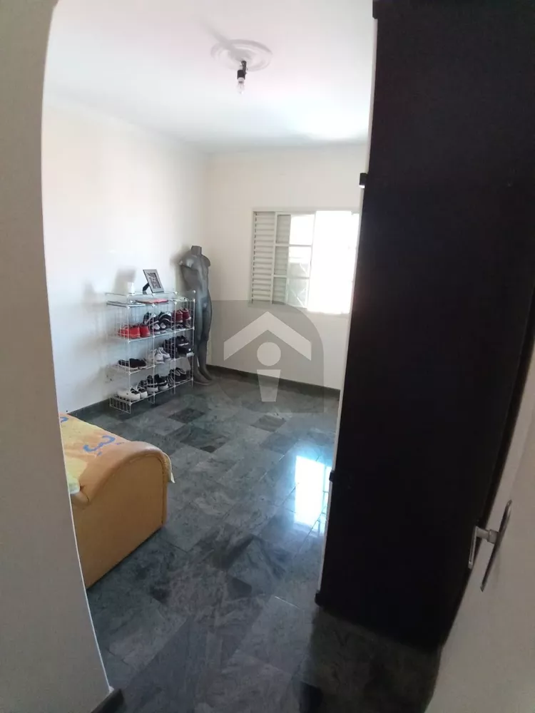 Casa à venda com 3 quartos, 150m² - Foto 8