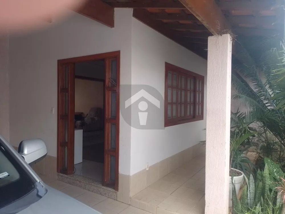 Casa, 3 quartos, 220 m² - Foto 1