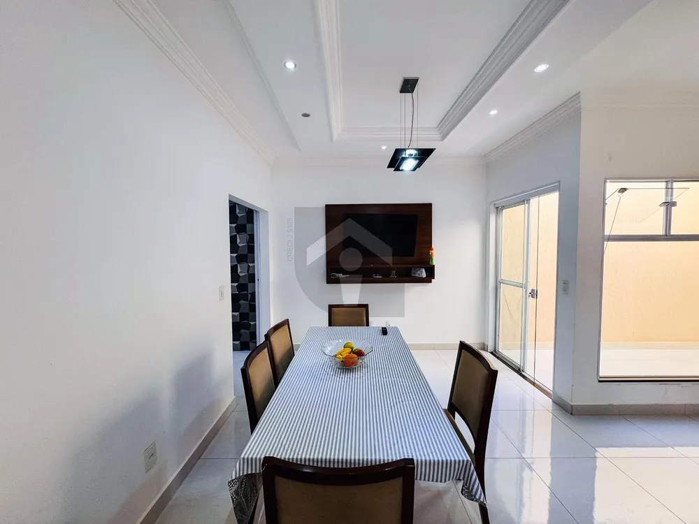Casa, 2 quartos, 155 m² - Foto 1