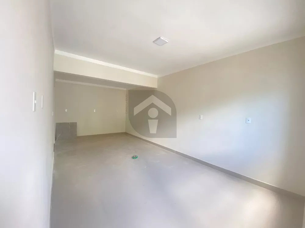 Casa à venda com 3 quartos, 120m² - Foto 4