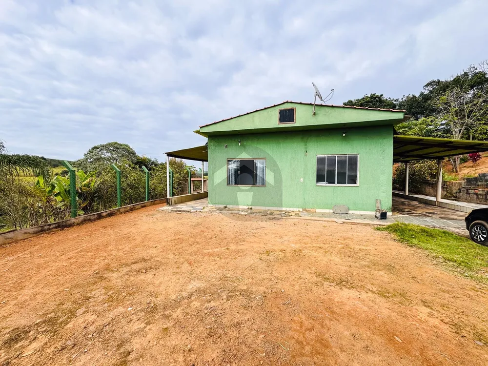 Sítio, 4 quartos, 10000 m² - Foto 1