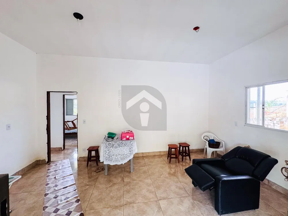 Sítio, 4 quartos, 10000 m² - Foto 7