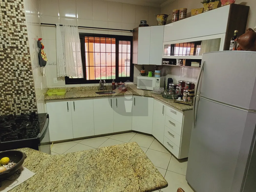 Casa, 3 quartos, 210 m² - Foto 8