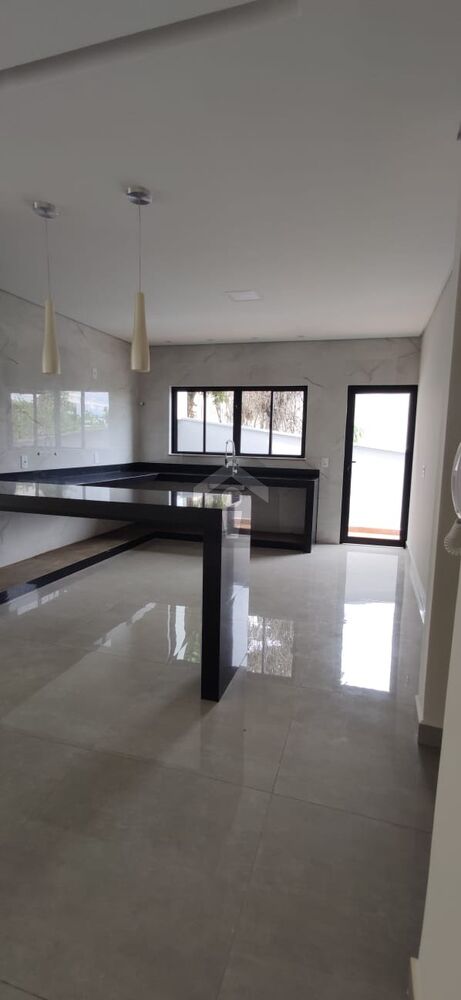 Casa, 3 quartos, 240 m² - Foto 4