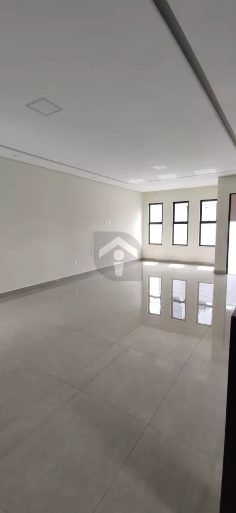 Casa, 3 quartos, 240 m² - Foto 3