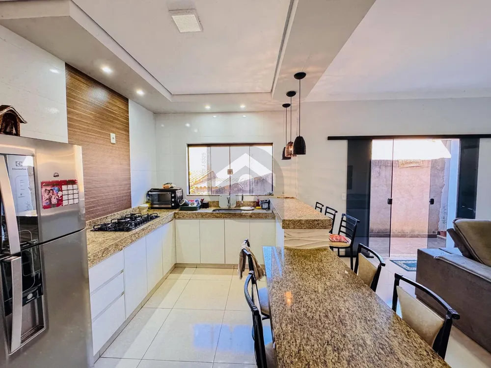 Casa, 3 quartos, 140 m² - Foto 2
