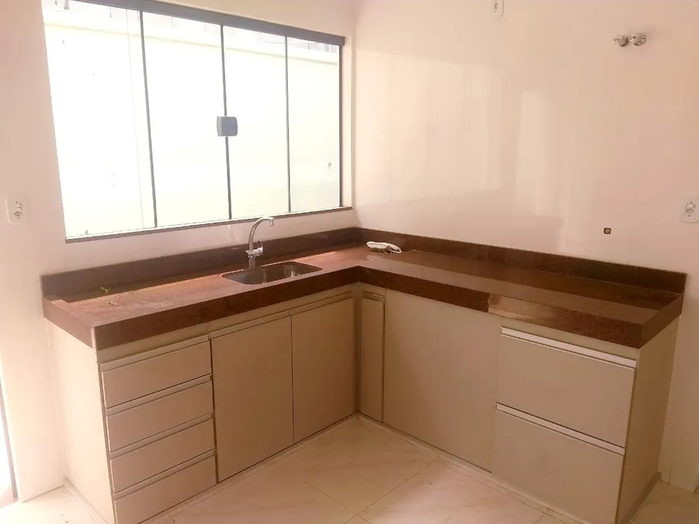 Casa, 4 quartos, 239 m² - Foto 4