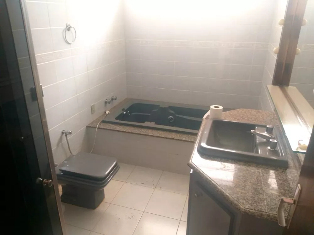 Casa, 4 quartos, 239 m² - Foto 1