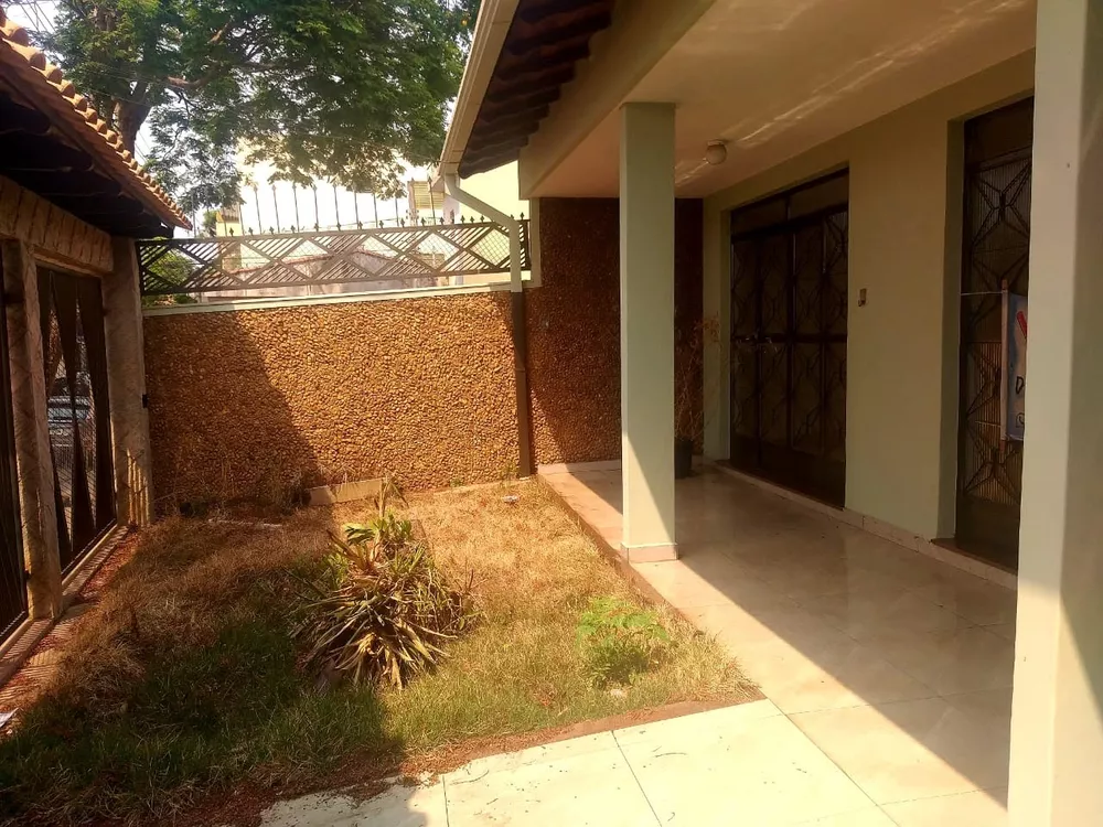 Casa, 4 quartos, 239 m² - Foto 3