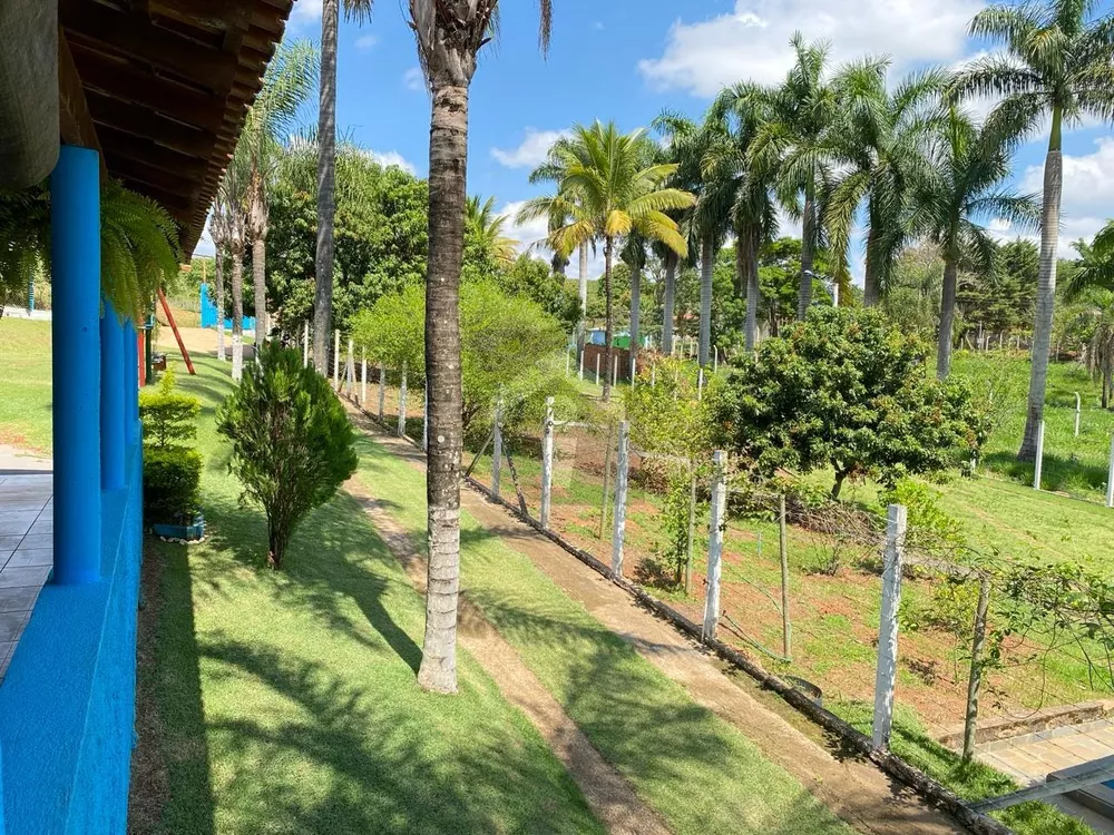 Fazenda à venda com 2 quartos, 180m² - Foto 3