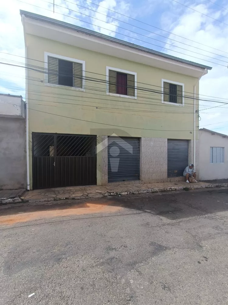 Casa, 3 quartos, 192 m² - Foto 1
