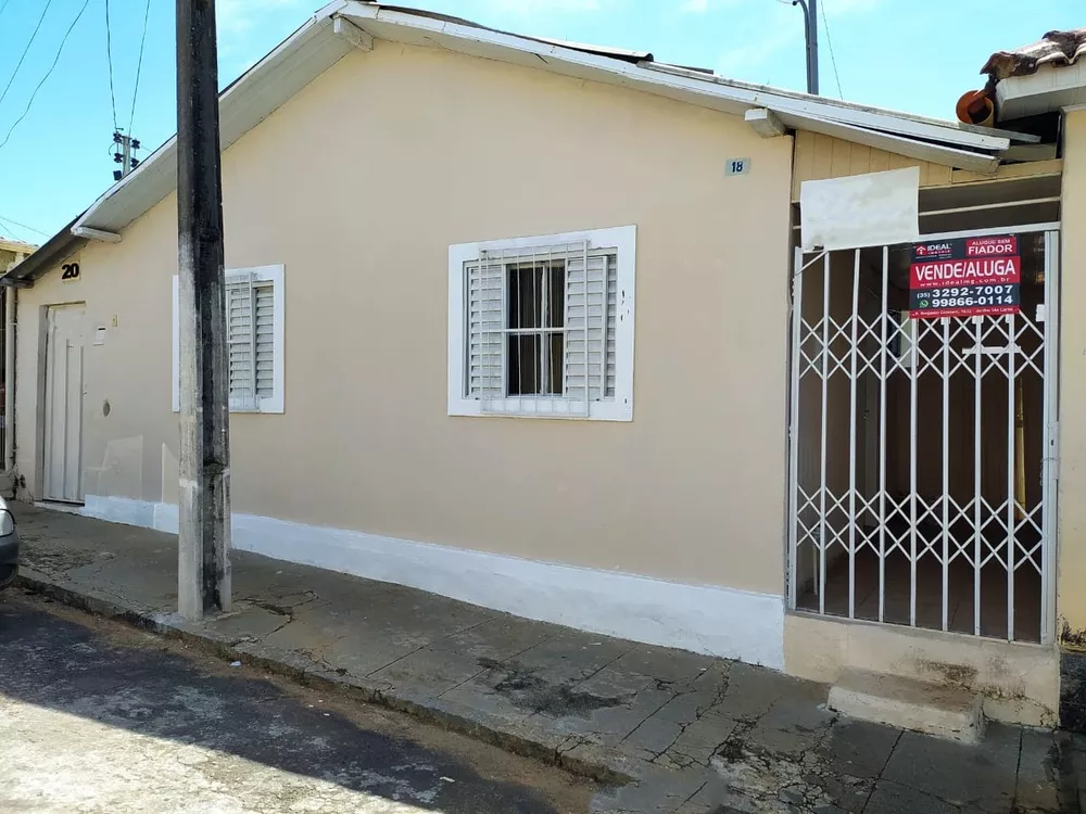 Casa à venda com 3 quartos, 80m² - Foto 1