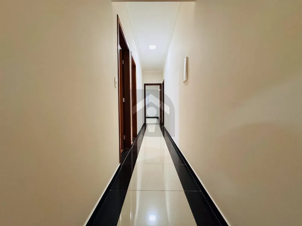 Casa, 3 quartos, 190 m² - Foto 2