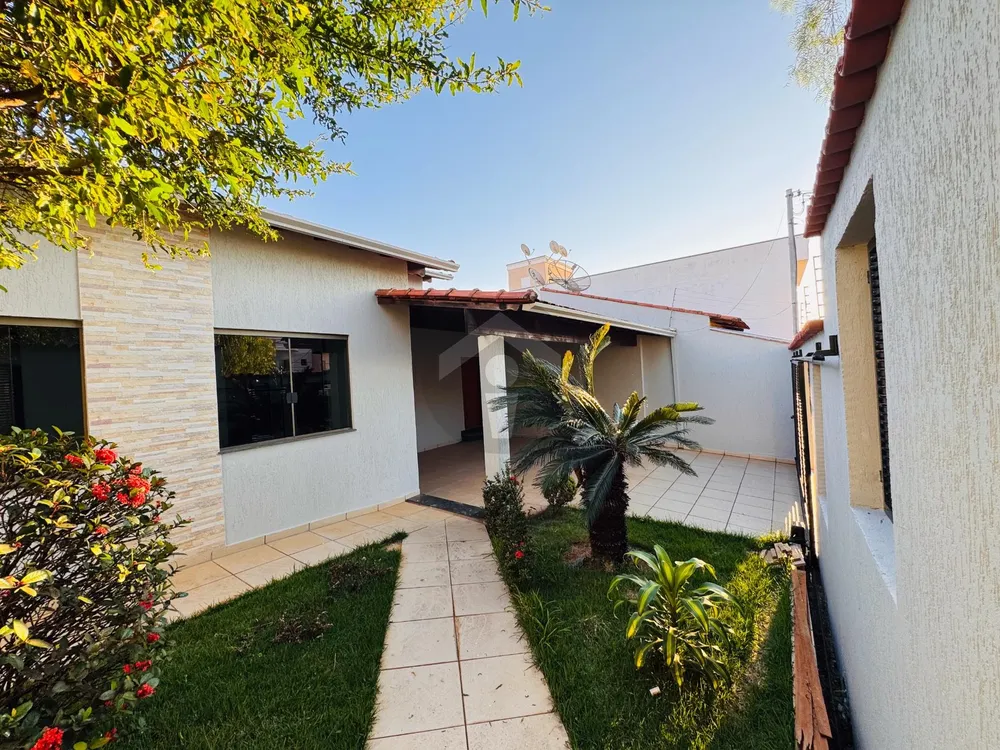 Casa, 3 quartos, 190 m² - Foto 1