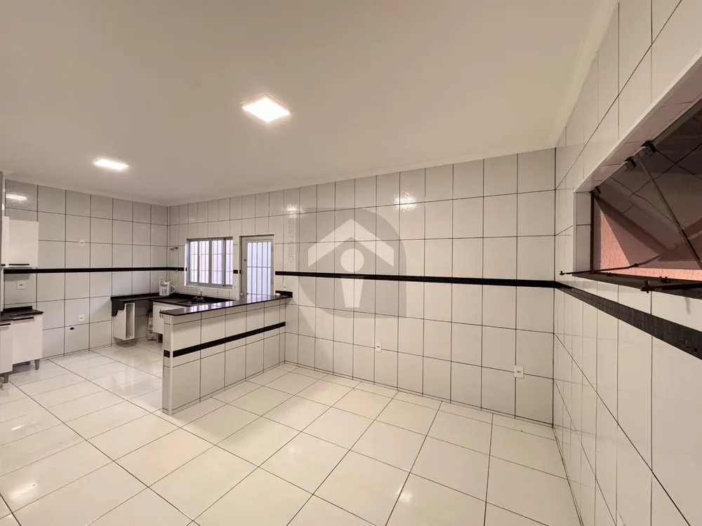 Casa, 3 quartos, 190 m² - Foto 3