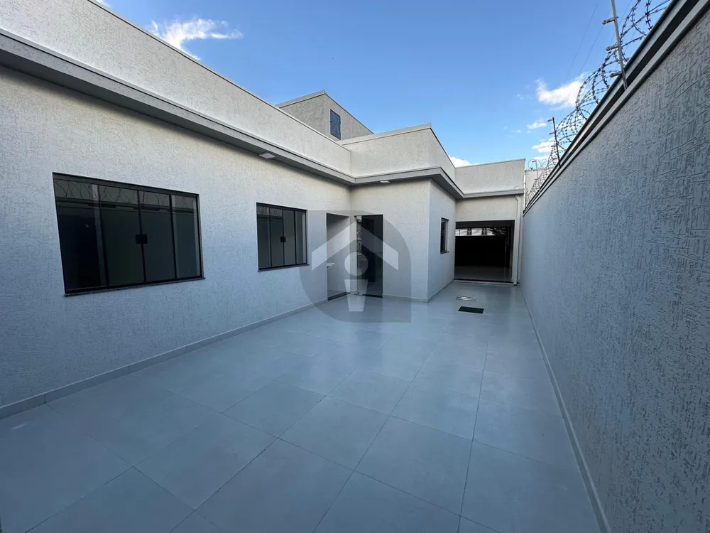 Casa, 3 quartos, 243 m² - Foto 3