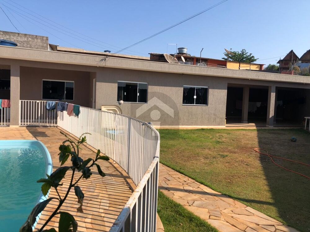 Casa à venda com 2 quartos, 146m² - Foto 4