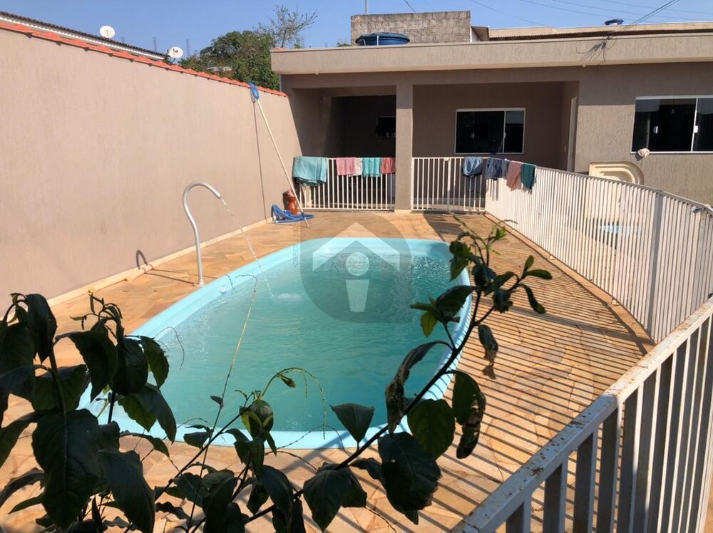 Casa à venda com 2 quartos, 146m² - Foto 1