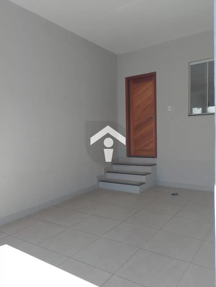 Casa à venda com 2 quartos, 150m² - Foto 3