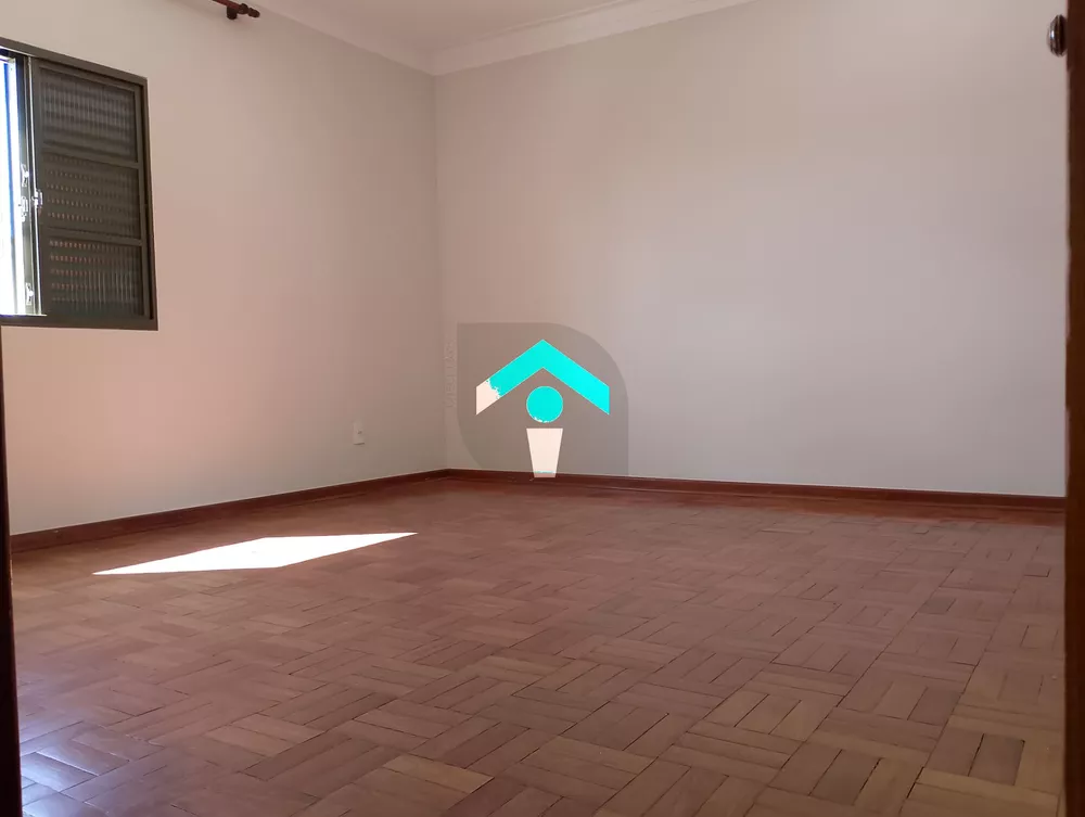 Casa, 3 quartos, 195 m² - Foto 1