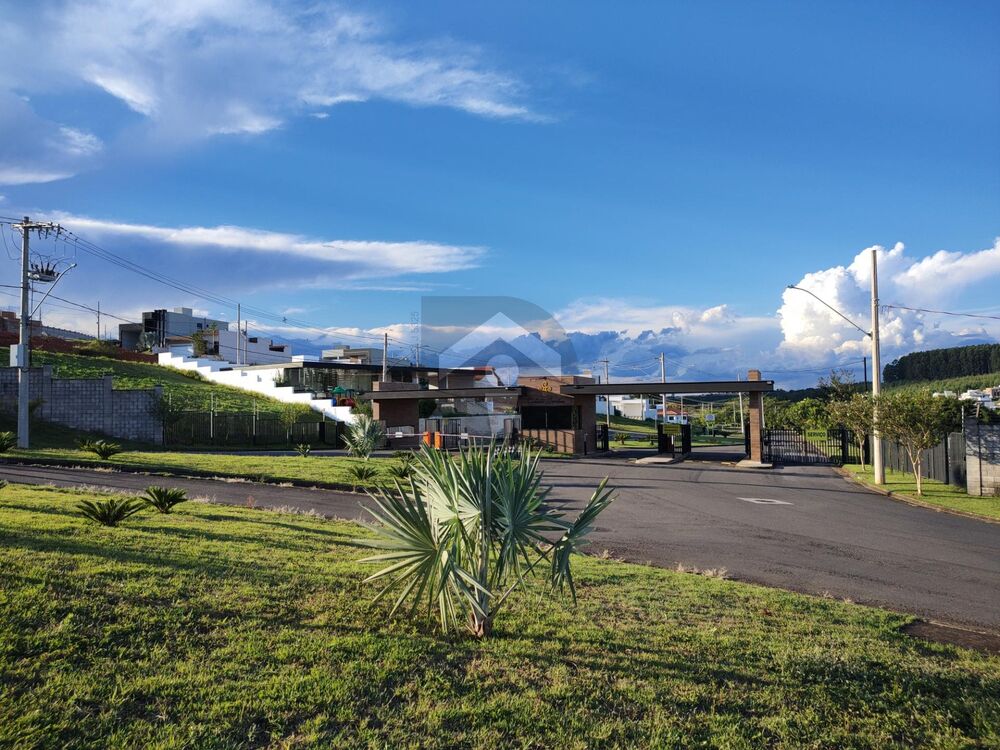 Terreno, 302 m² - Foto 1