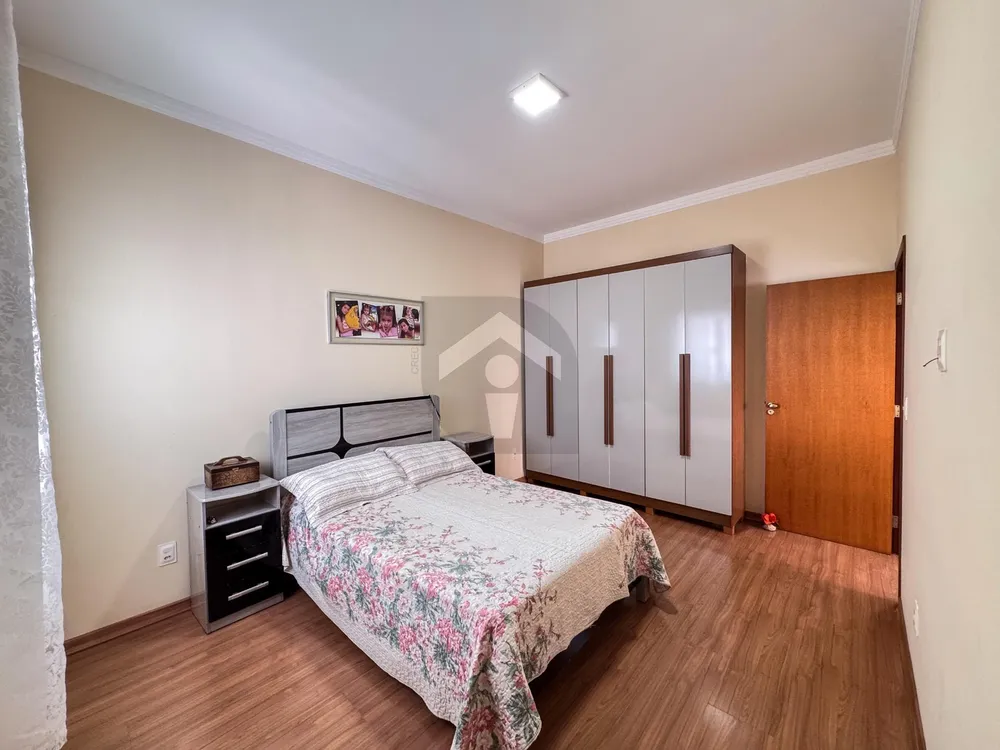 Casa, 4 quartos, 260 m² - Foto 8