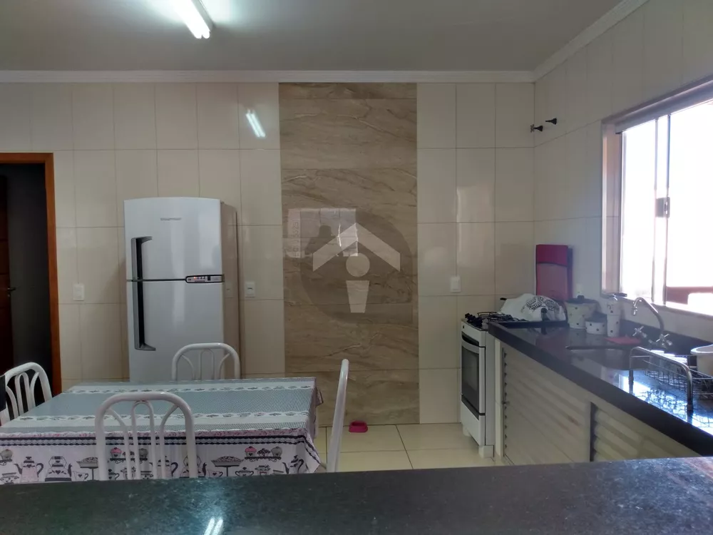 Casa, 2 quartos, 200 m² - Foto 7