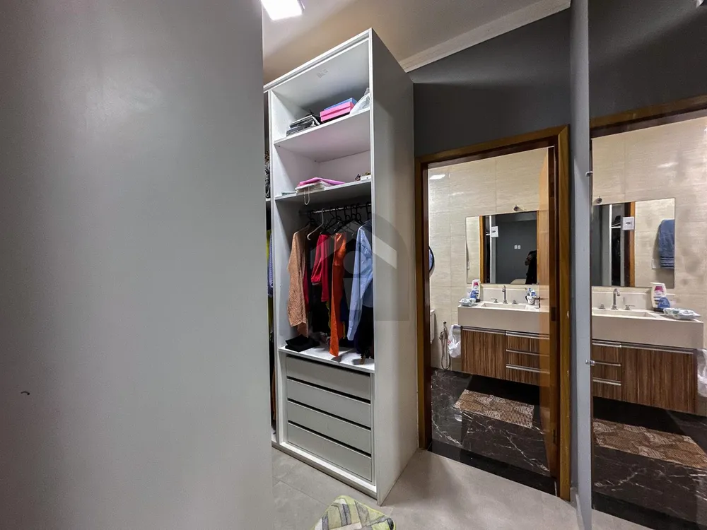 Casa, 3 quartos, 230 m² - Foto 11