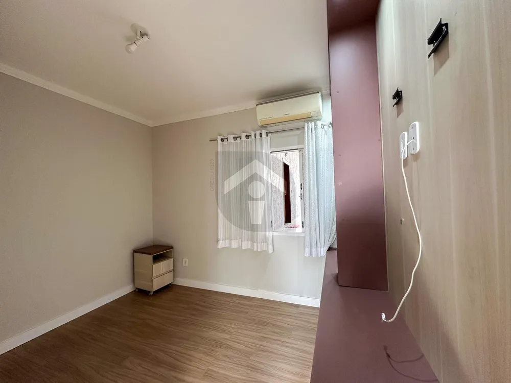 Casa, 3 quartos, 208 m² - Foto 3