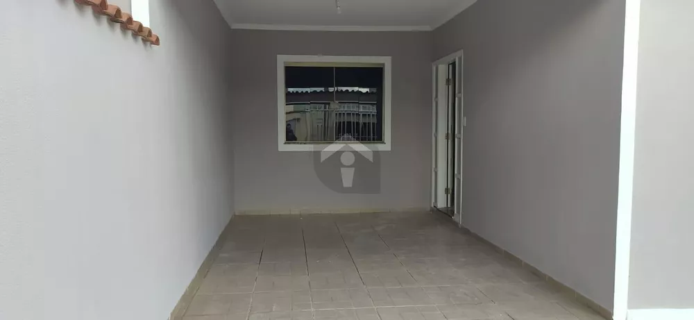 Casa à venda com 3 quartos, 158m² - Foto 3