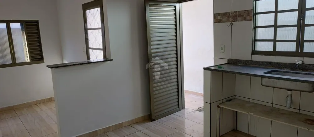 Casa, 2 quartos, 60 m² - Foto 2