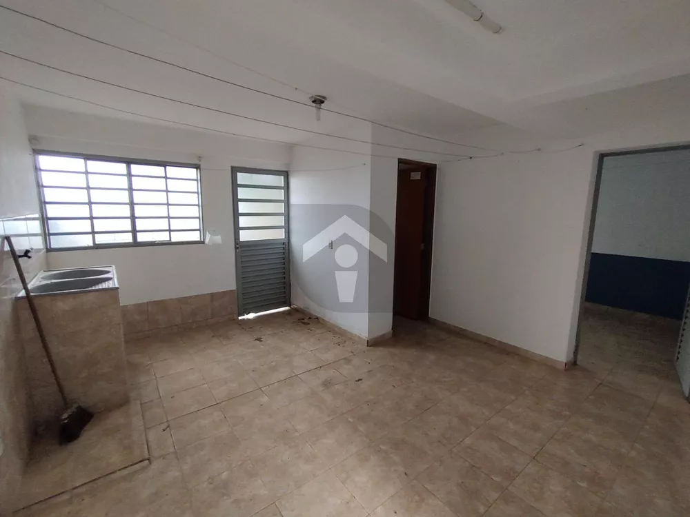 Casa, 3 quartos, 132 m² - Foto 2