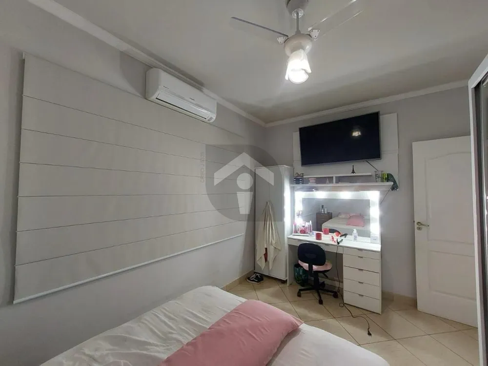 Casa, 4 quartos, 250 m² - Foto 10