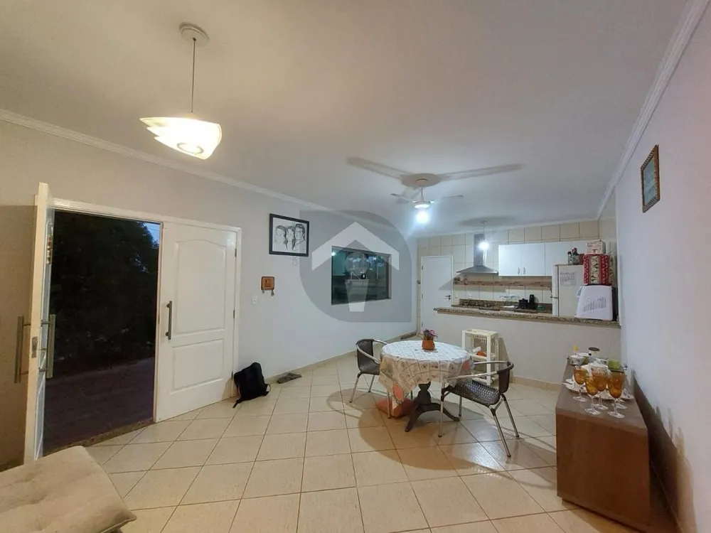 Casa, 4 quartos, 250 m² - Foto 21