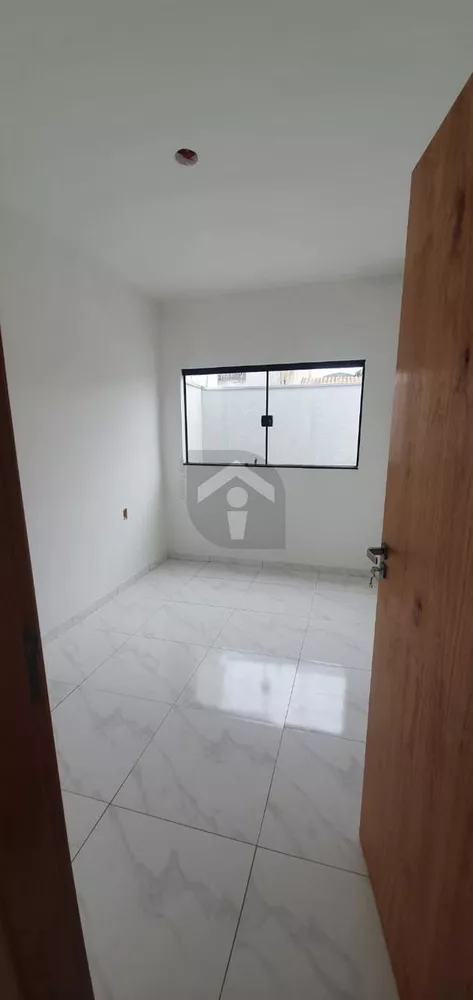 Casa à venda com 2 quartos, 70m² - Foto 8