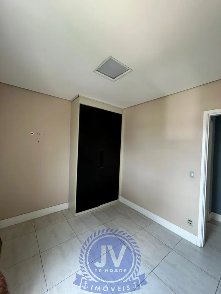 Apartamento, 3 quartos, 260 m² - Foto 2