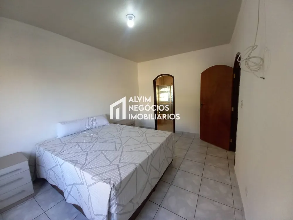 Sobrado, 4 quartos, 188460 m² - Foto 2