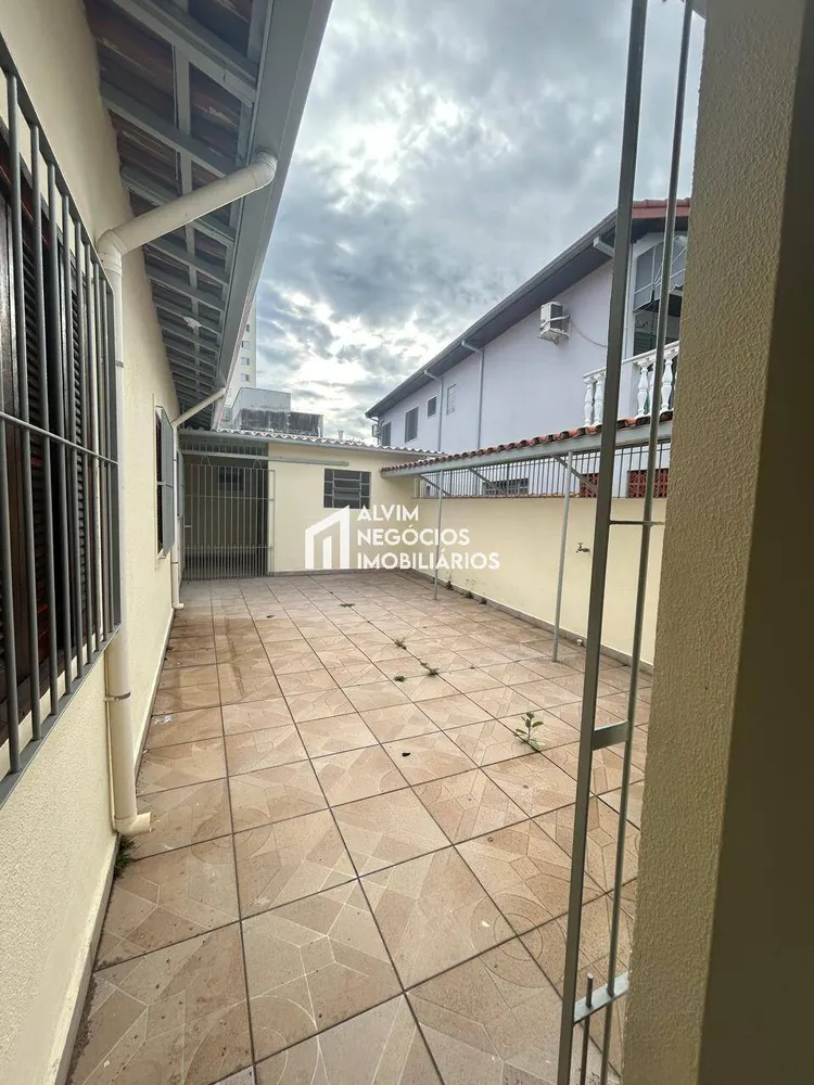 Casa, 4 quartos, 274 m² - Foto 3