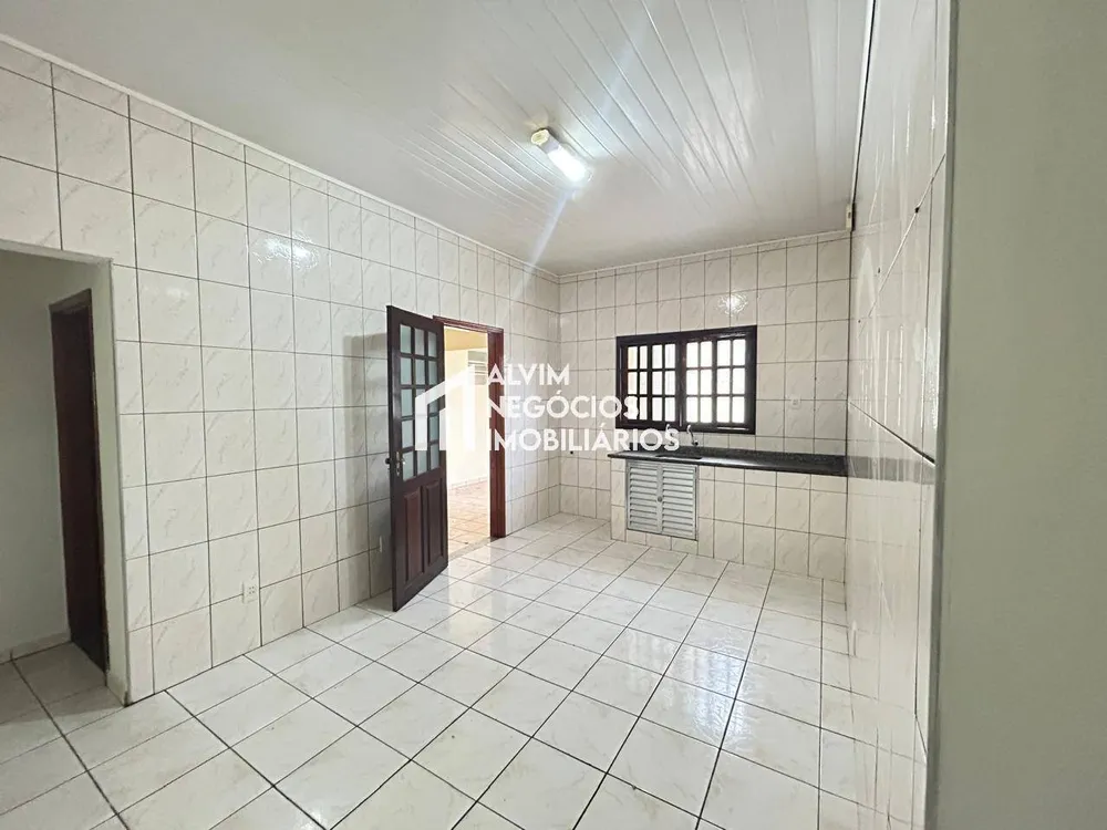 Casa, 4 quartos, 274 m² - Foto 1