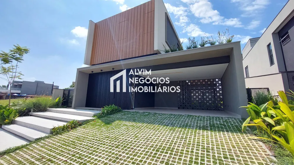 Sobrado, 4 quartos, 390 m² - Foto 1