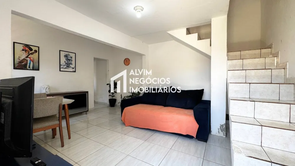 Casa, 2 quartos, 202 m² - Foto 1