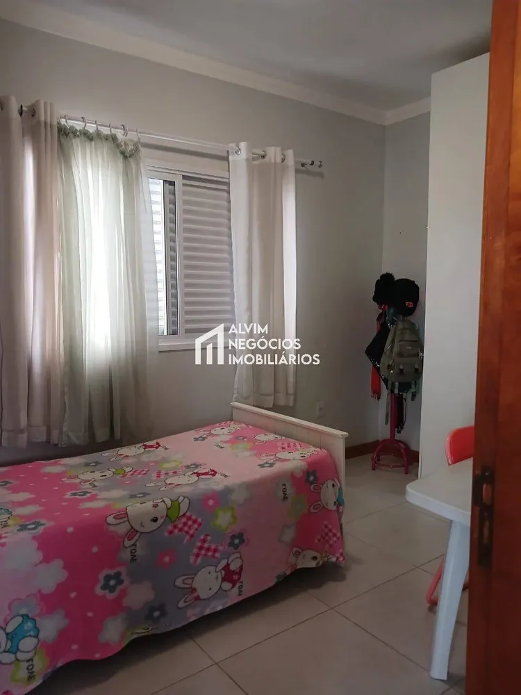 Casa, 3 quartos, 209 m² - Foto 10