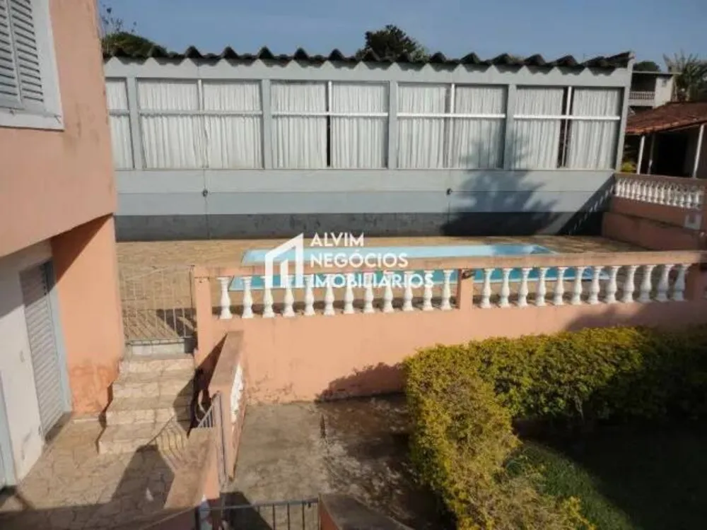 Chácara, 2 quartos, 2200 m² - Foto 1