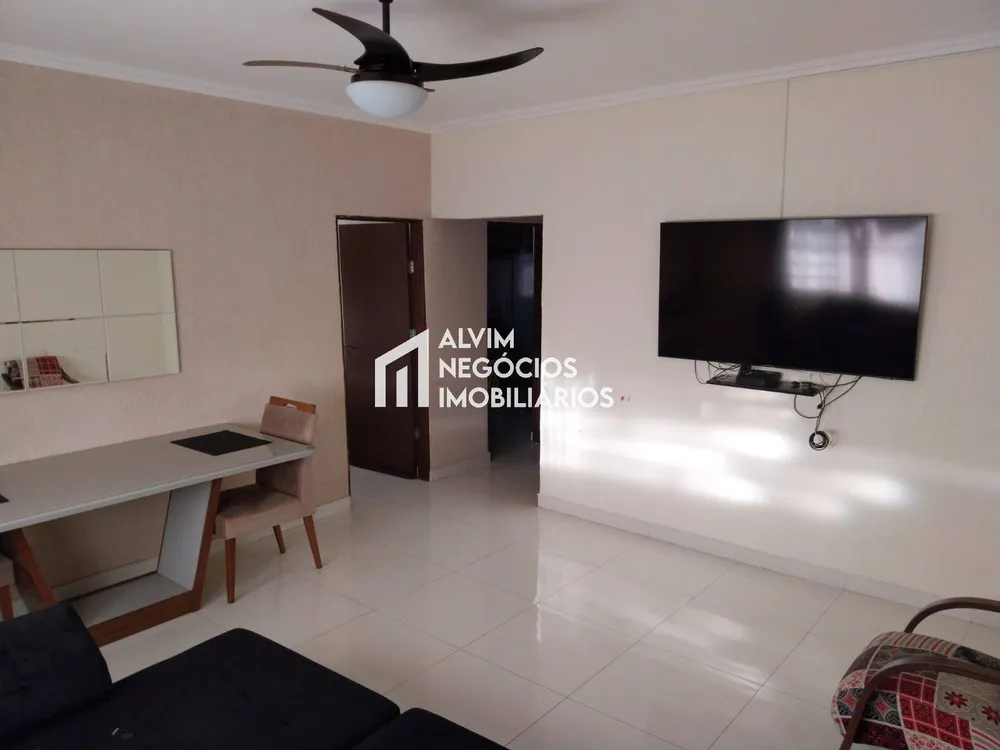 Casa, 3 quartos, 300 m² - Foto 2