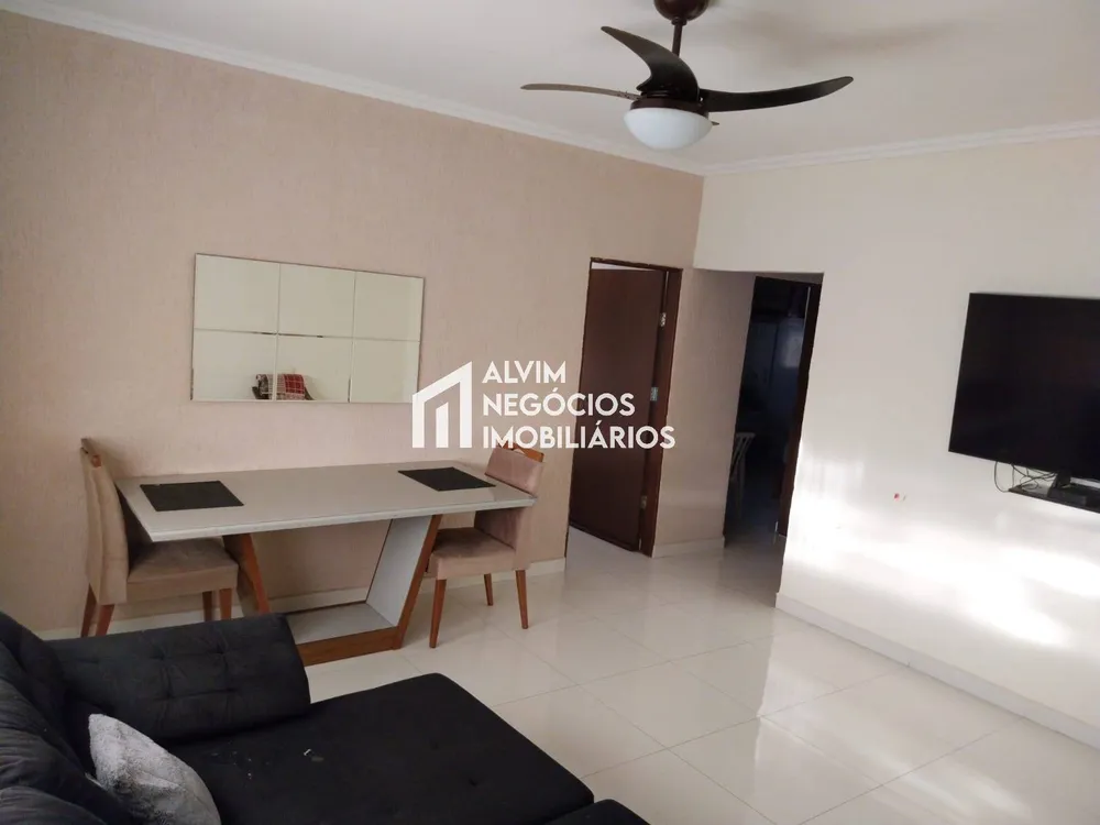 Casa, 3 quartos, 300 m² - Foto 1