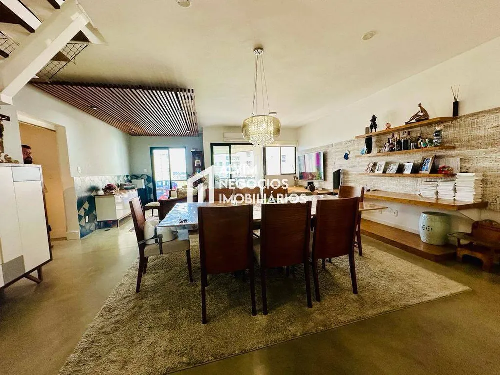 Cobertura, 3 quartos, 260 m² - Foto 1