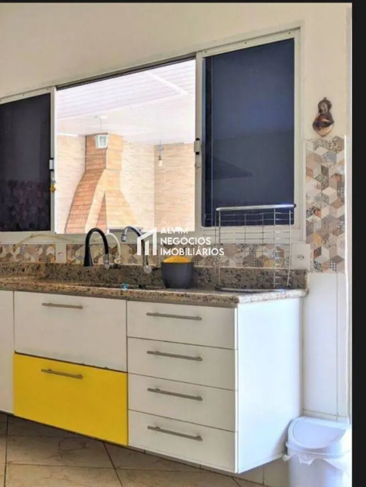Casa, 3 quartos, 172 m² - Foto 3
