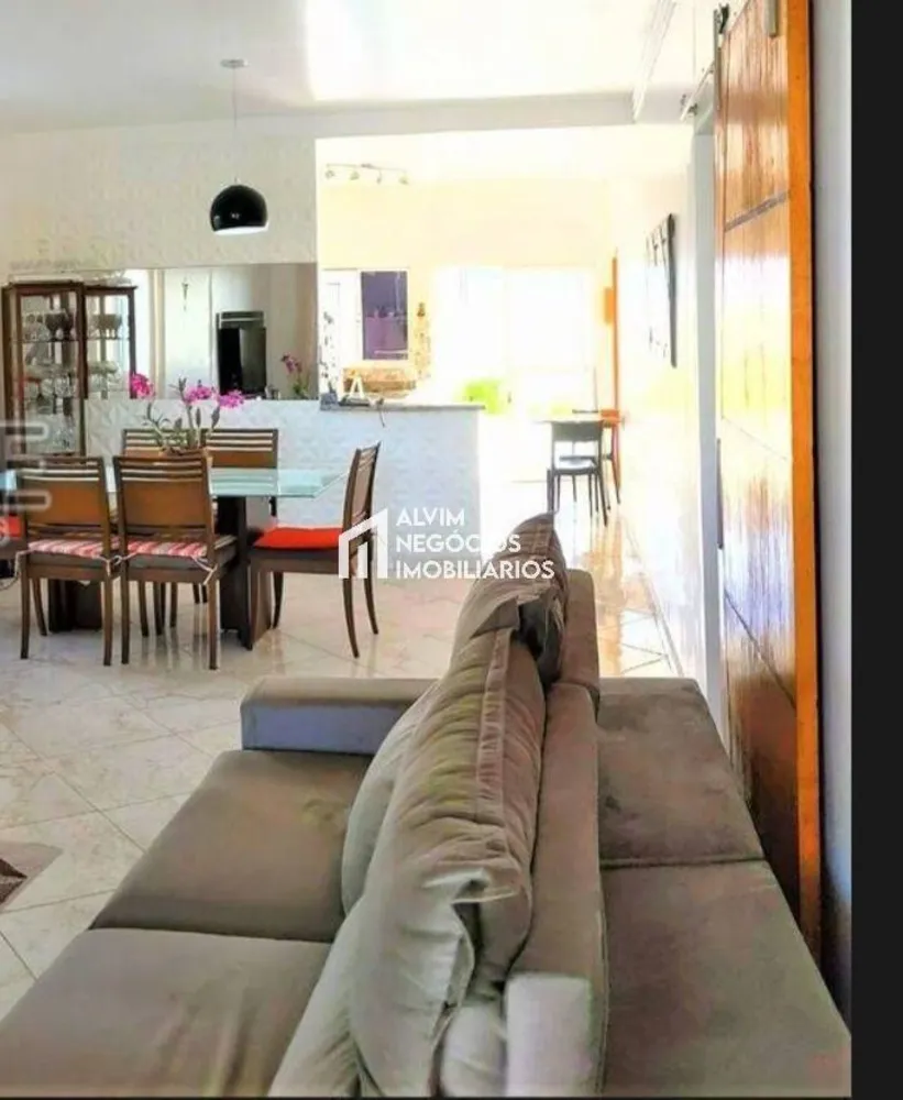 Casa, 3 quartos, 172 m² - Foto 4