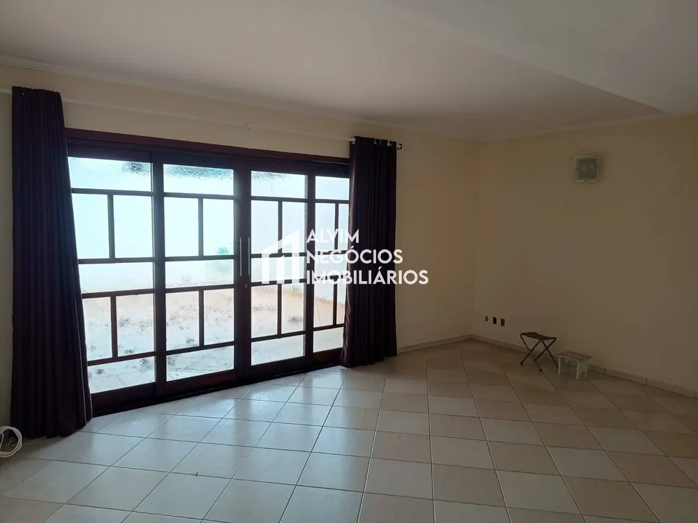 Casa, 4 quartos, 240 m² - Foto 5